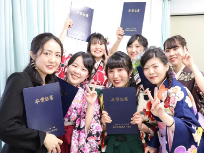 卒業式／卒業パーティー